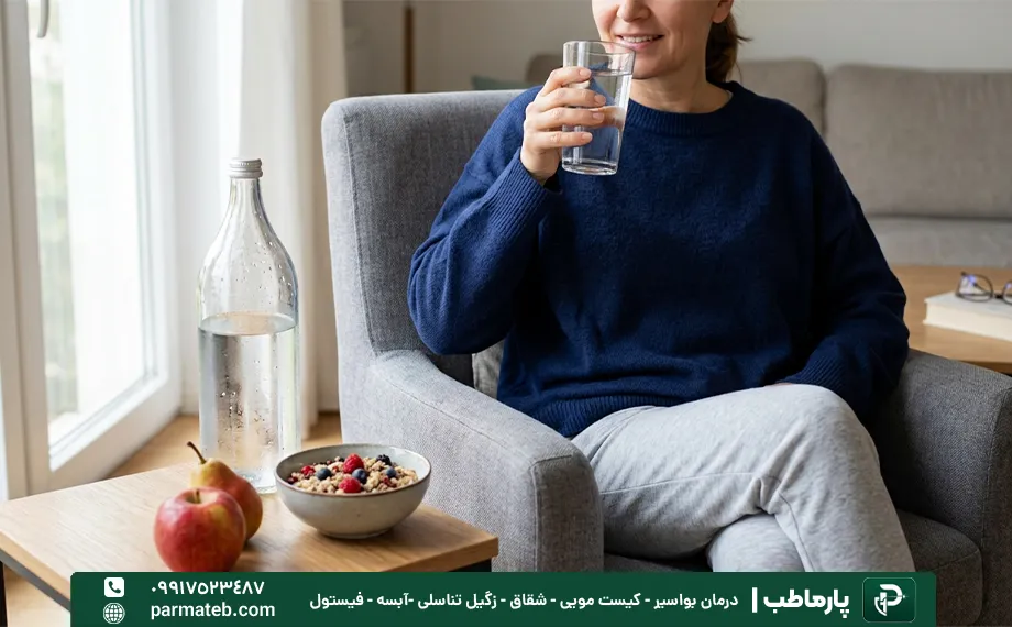 نوشیدن آب کافی بعد از جراحی شقاق مقعدی